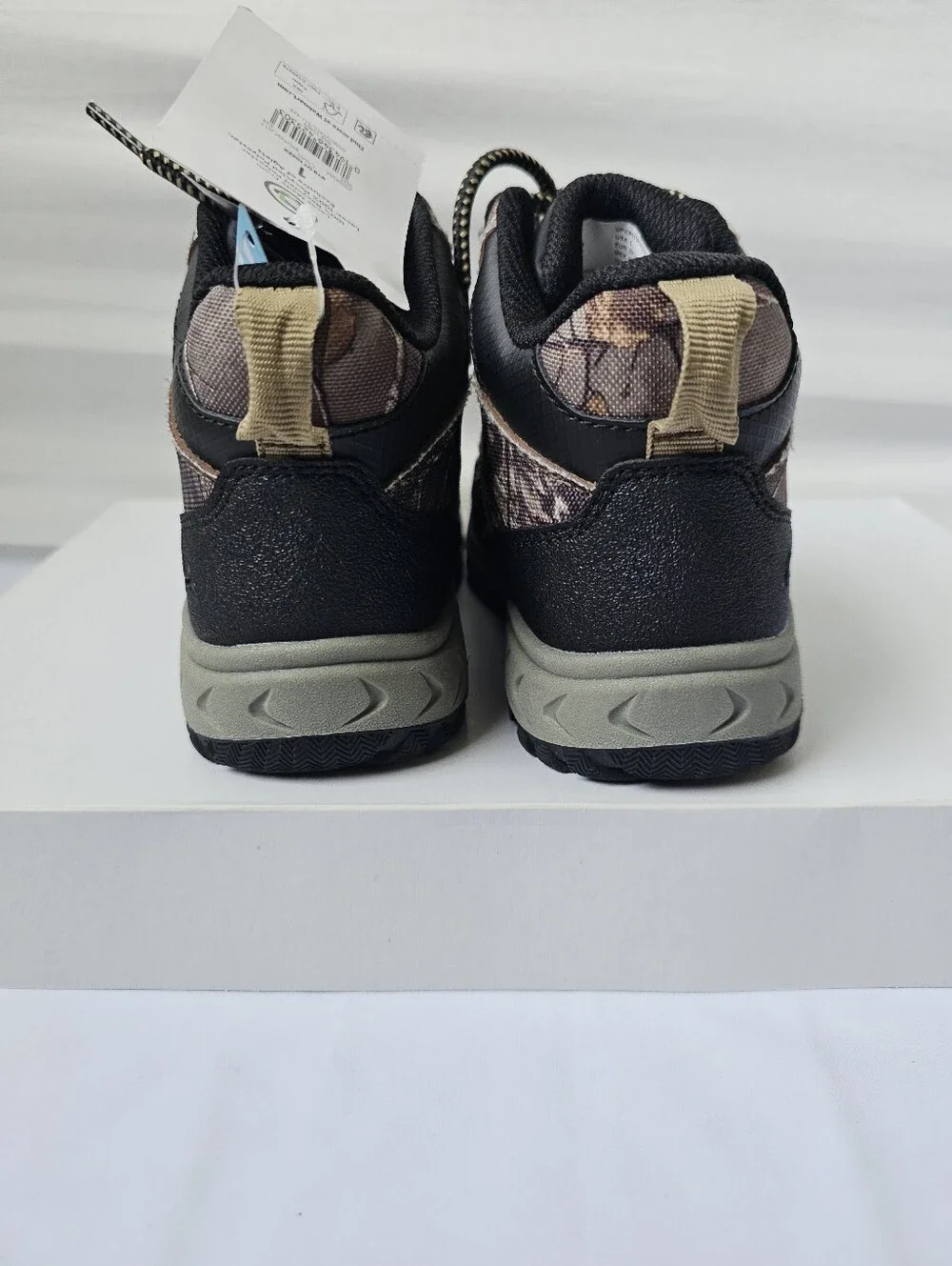 Ozark Trail Hiking Boots for Boys – Realtree Camouflage
